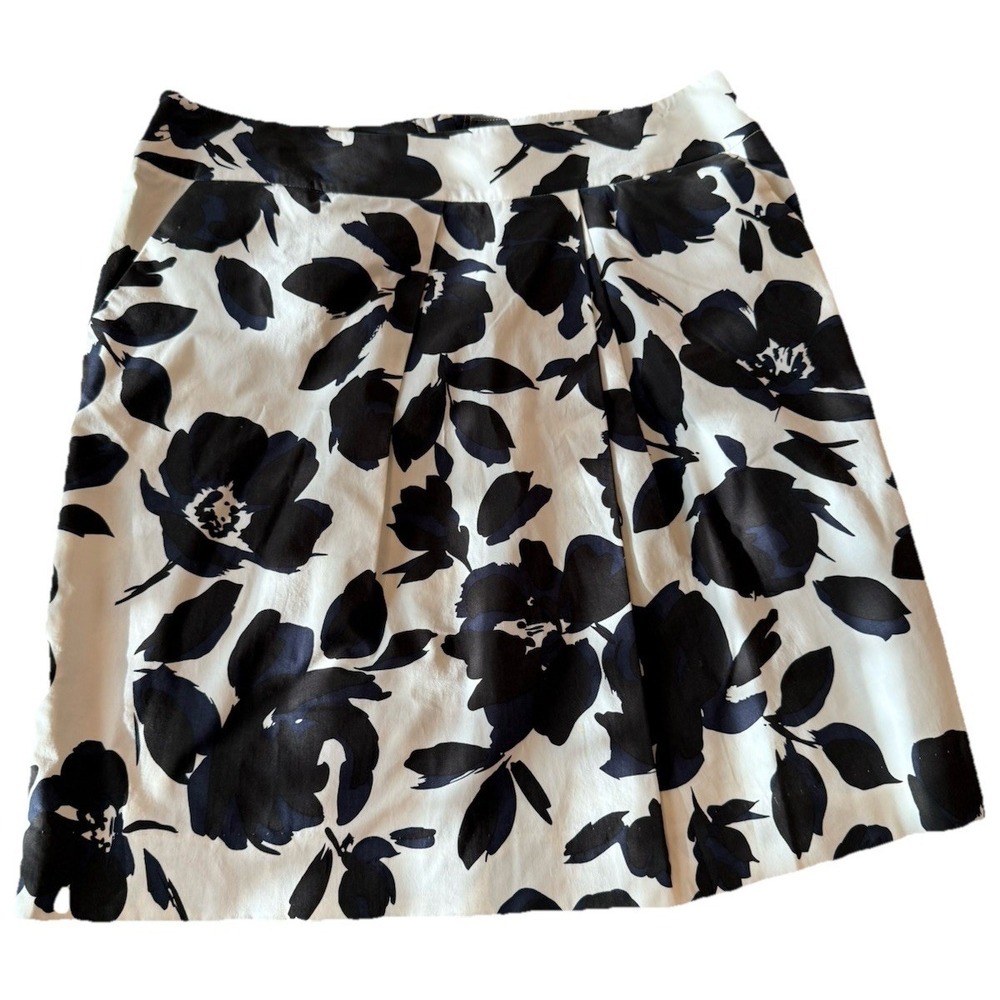 Simply Vera Vera Wang Skirt Sz 10 Black White and Blue Zipper Stretch Pockets